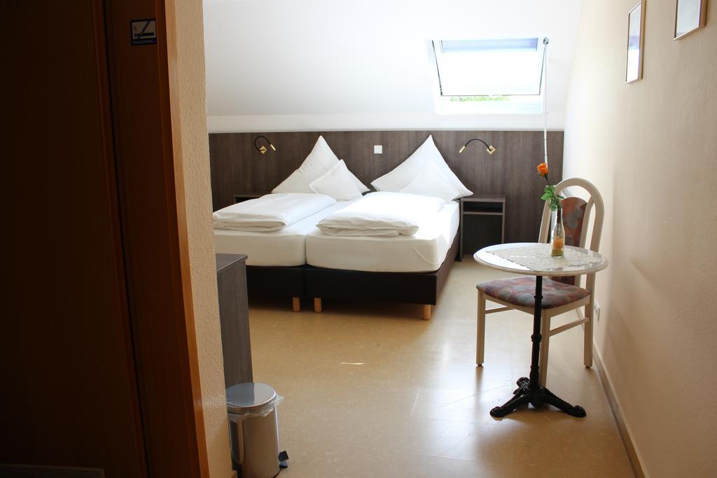רוטנבורג Hotel Gasthof Roessle מראה חיצוני תמונה