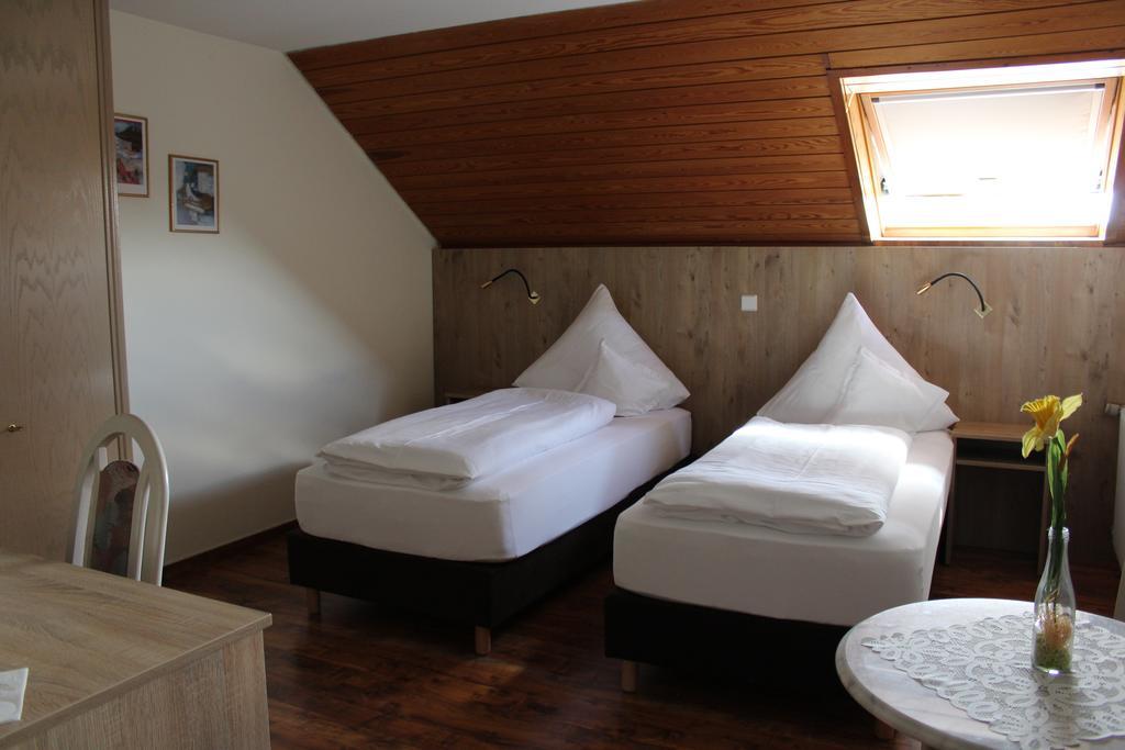 רוטנבורג Hotel Gasthof Roessle מראה חיצוני תמונה
