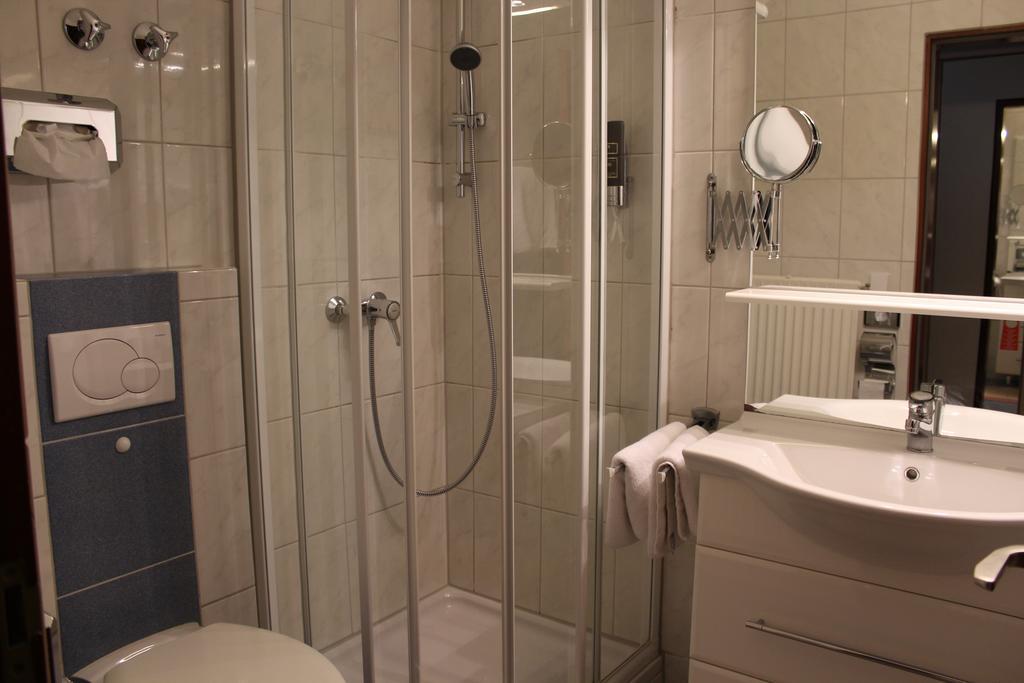 רוטנבורג Hotel Gasthof Roessle מראה חיצוני תמונה