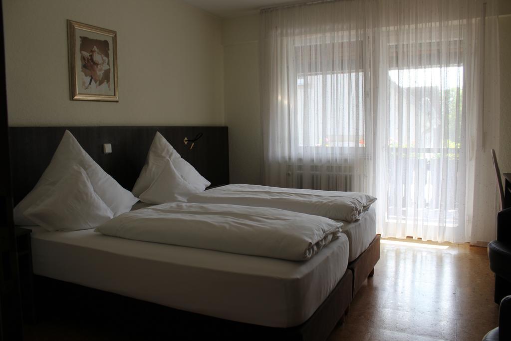 רוטנבורג Hotel Gasthof Roessle מראה חיצוני תמונה