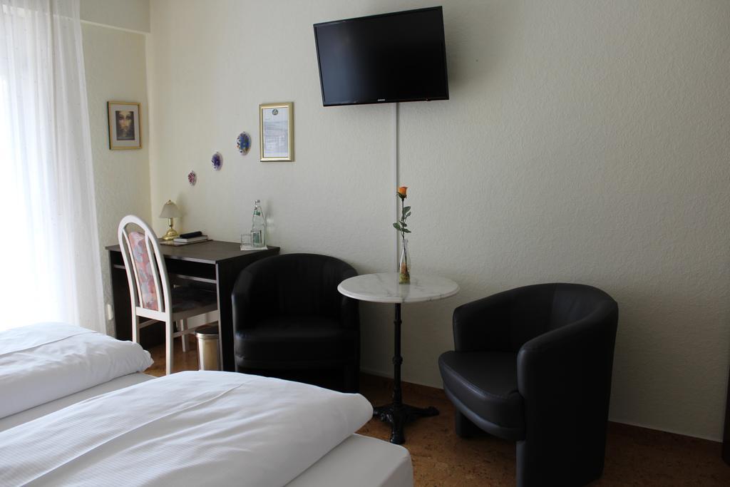 רוטנבורג Hotel Gasthof Roessle מראה חיצוני תמונה