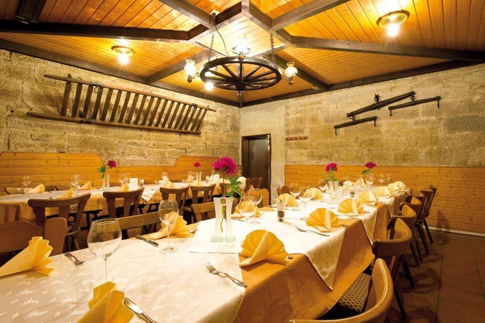 רוטנבורג Hotel Gasthof Roessle מראה חיצוני תמונה